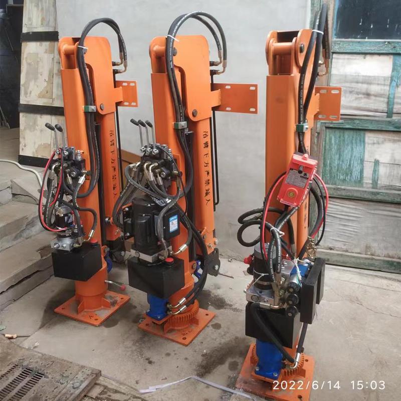 沙河市重汽蓝牌随车吊 3.2吨 国六动力强 液压驱动 农用自卸起重机